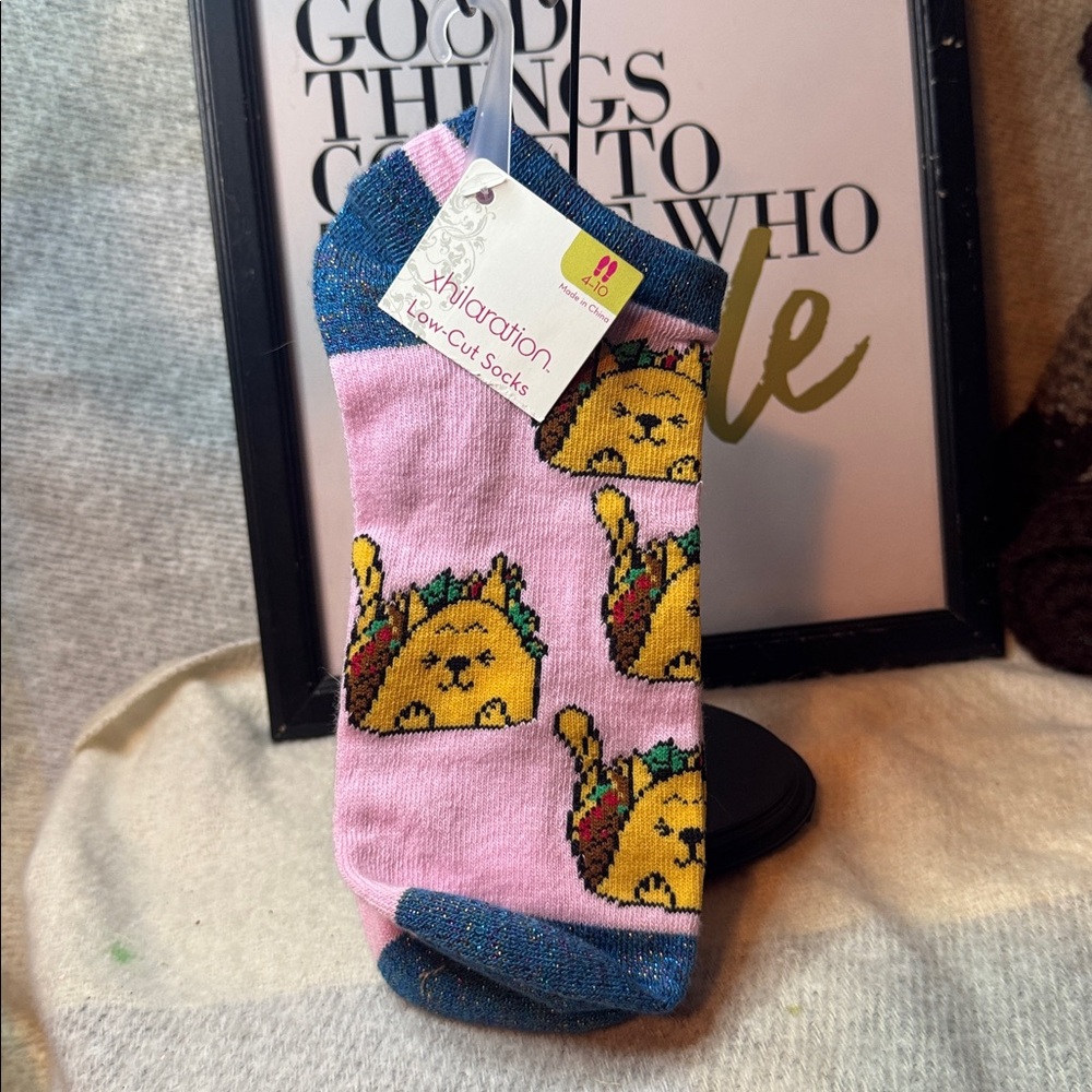 Taco-Themed Clutch with Heart Detail - Picture 4 of 4